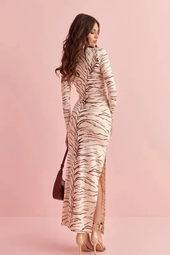 power-vestido-fetiche-suances-QozxvyUg-2.webp Hot Fetiche Suances Power Vestido