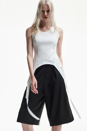 Hot Aniye BY Stud Blanca Camiseta